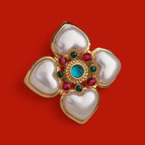 The Heart & Jewel Brooch: A timeless symbol of radiant elegance. A Sophisticated Brooch for a Special Event.