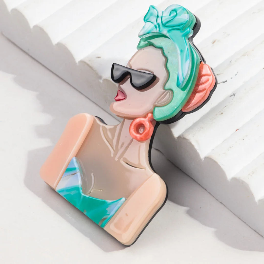 Isla Moderne Deco Style