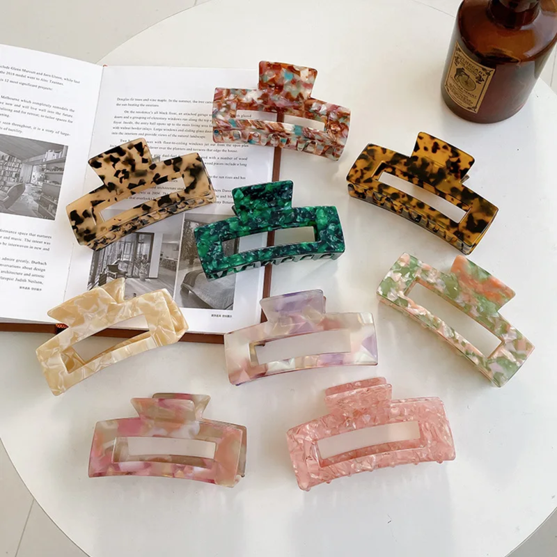 Women's Retro Premium VOGUE TORTOISESHELL Large Hair Claw Clips.