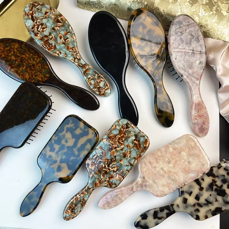 16cm Tortoiseshell Acrylic Hair Brush. Brush Your Hair in Style with this Retro Hair Accessory