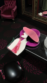 Deux Muses – Art Deco Statement Brooch Pair