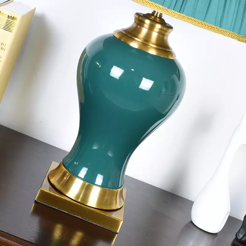 ‘Safdie’ Green & Gold Classical Ceramic Table Lamp
