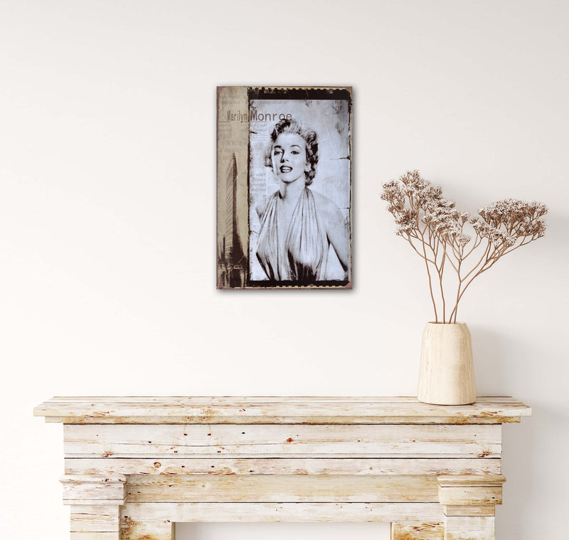 Marilyn Monroe - Retro Metal Art Decor - Wall Mount or Free Standing on Console Table -  Two Sizes - 8'' X 12" & 12" X 16" - No. 40068