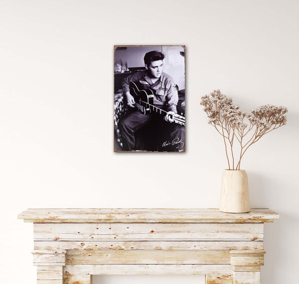Elvis Presley - Retro Metal Art Decor - Wall Mount or Free Standing on Console Table -  Two Sizes - 8'' X 12" & 12" X 16" - No. 40032